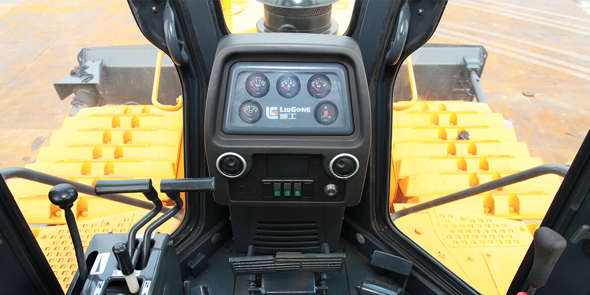 Máy Ủi LiuGong B320C - Sức Mạnh Vượt Trội Cho Công Trình Quy Mô Lớn